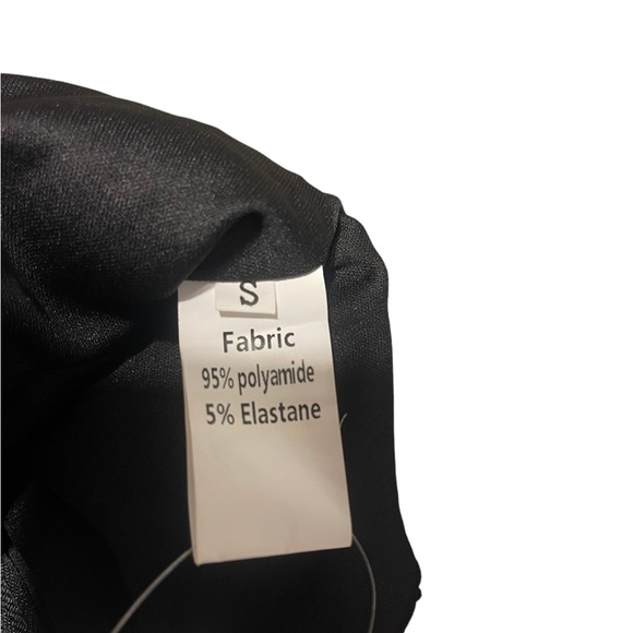 NWT Women’s Top - Picture 8 of 8